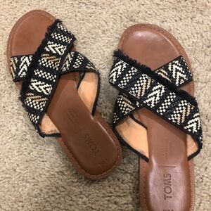 TOMS Viv Women's Brown Leather Slide Sandals Black Cream Fringe Woven Straps 5.5